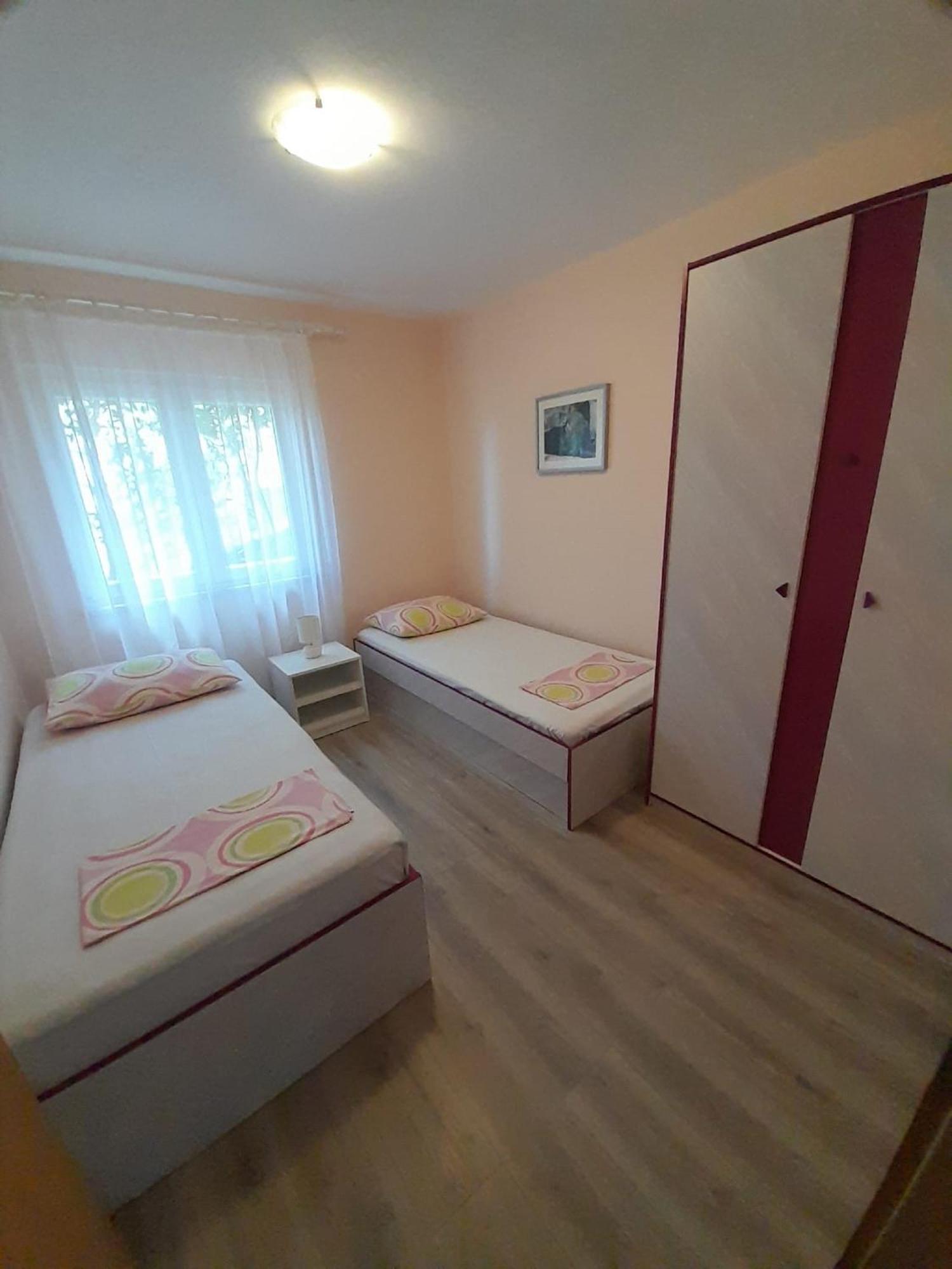 Apartments Ivo Postira Εξωτερικό φωτογραφία
